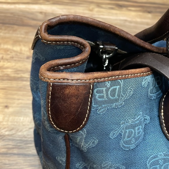 Dooney & Bourke tote - Picture 5 of 15